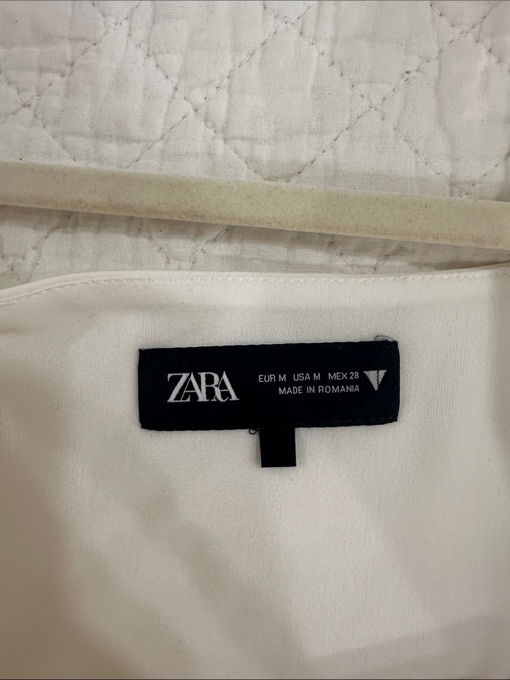 Zara White Pleated Mini Dress with Brown Belt Detail - Picture 2 of 3